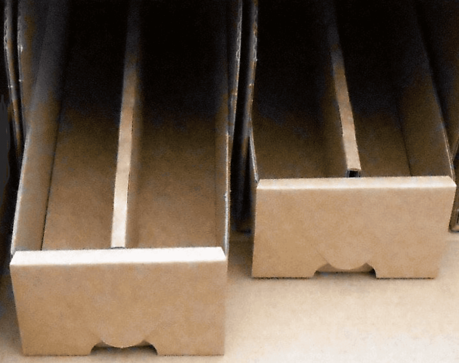 Tiroir en carton brun pour classeur de stockage