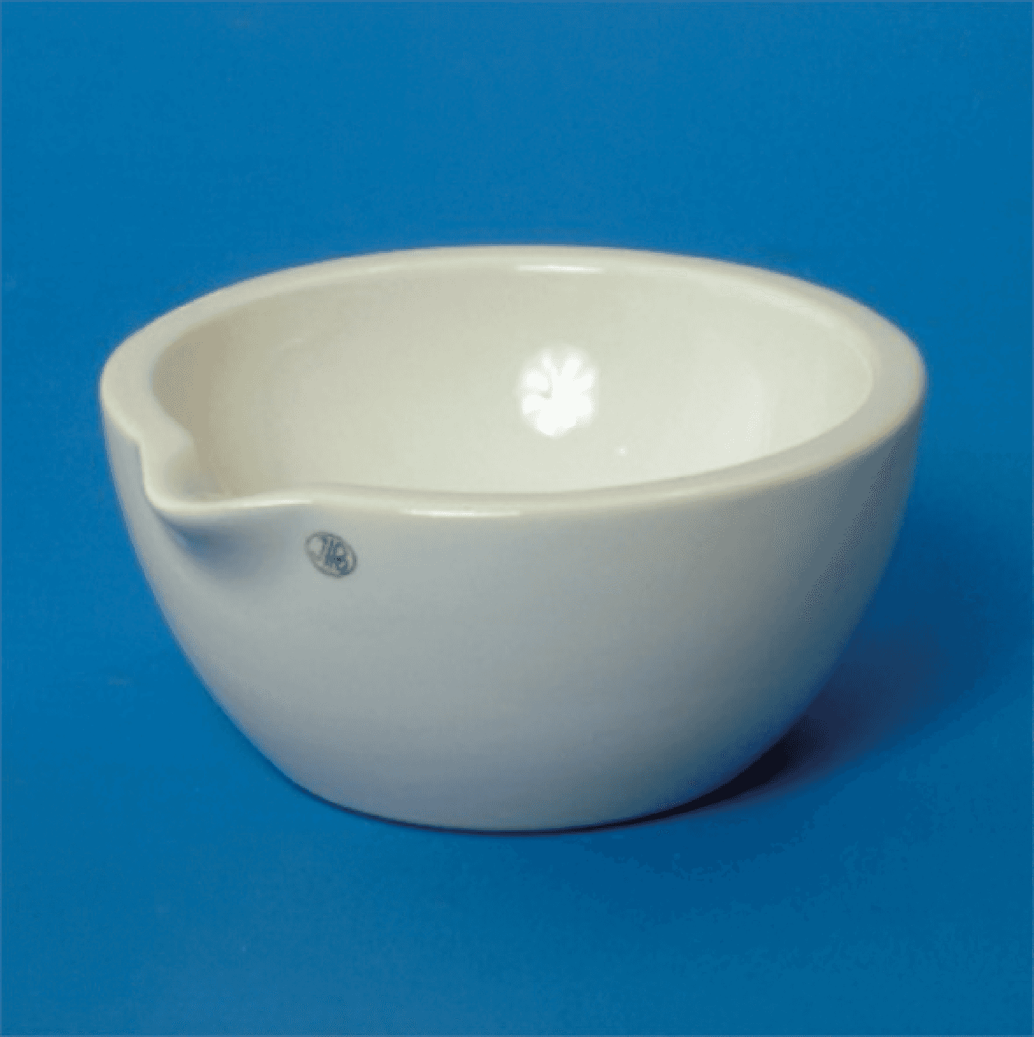 Mortier en porcelaine émaillée