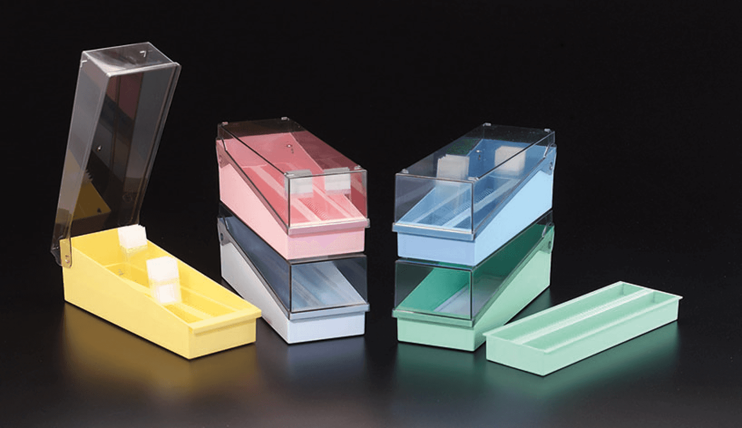 Boîte de rangement  SlideFile™ en polystyrène pour 100 lames avec couvercle transparent
