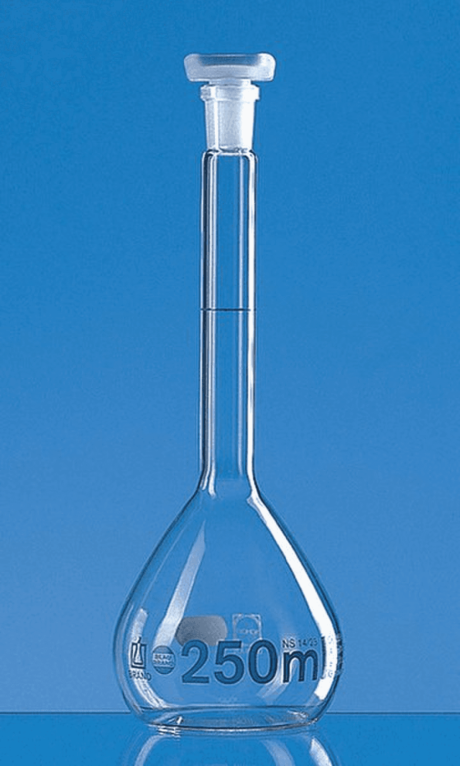 Fiole jaugée Blaubrand® en verre Duran® classe A col rodé avec bouchon en polypropylène