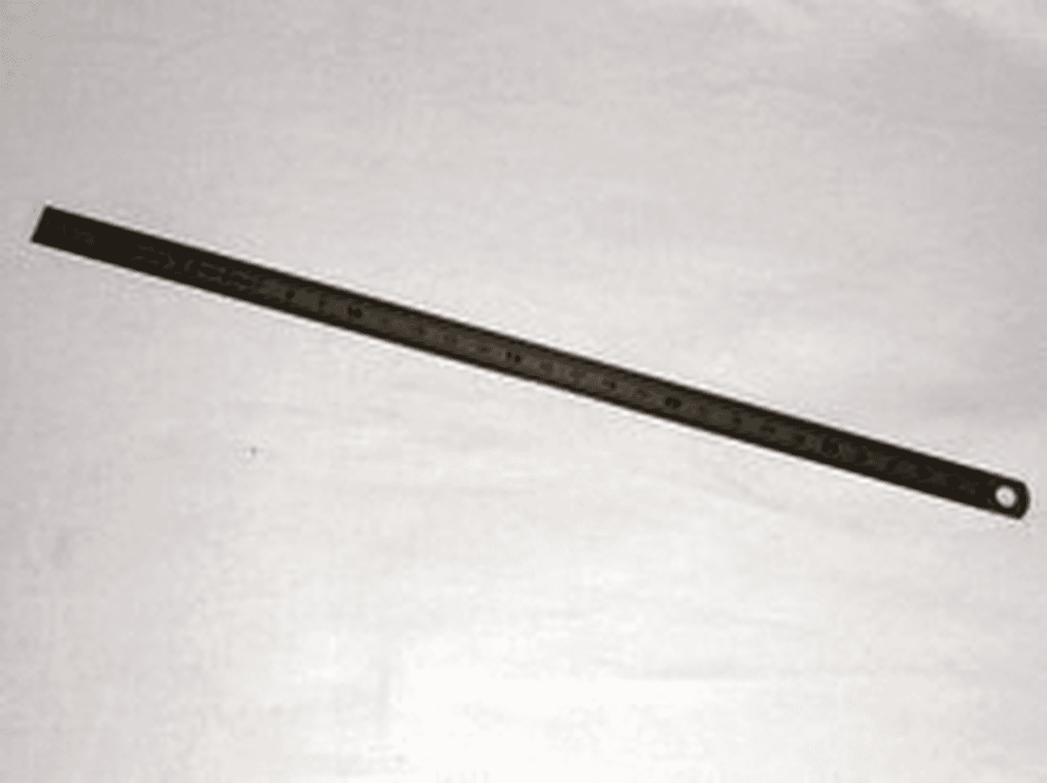 Règle plate en inox largeur 3cm, longueur 30cm