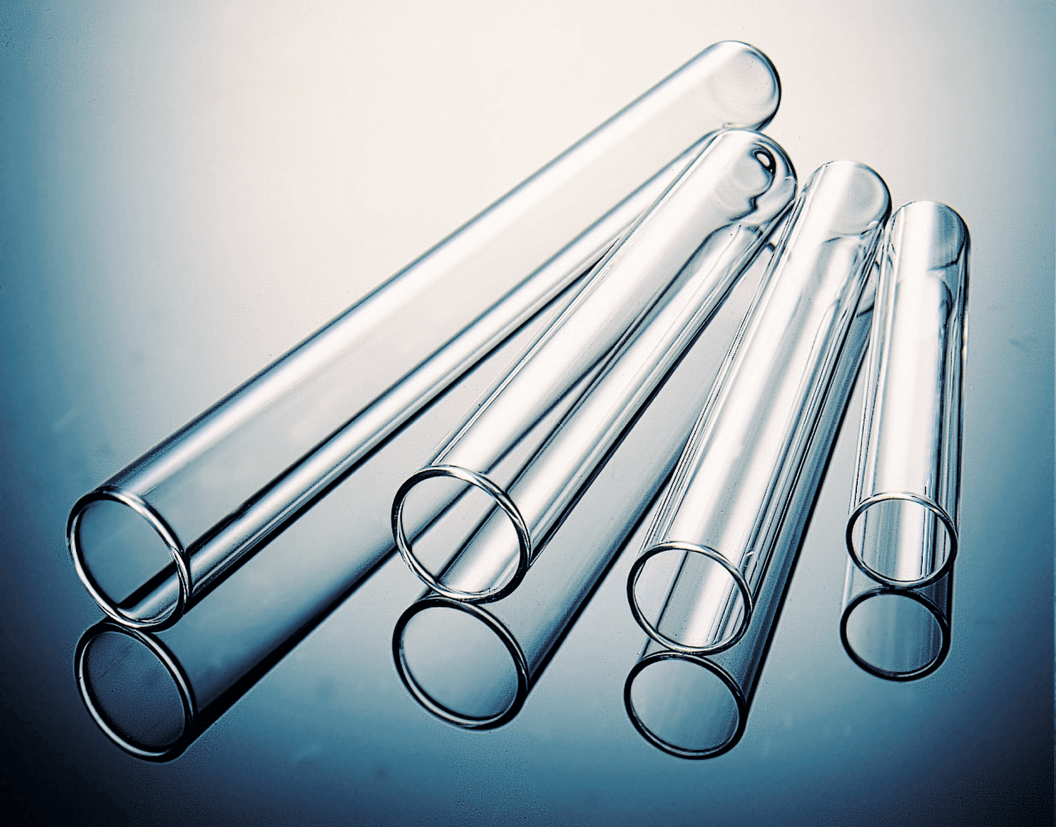 Tube en verre borosilicaté fond rond bord droit
