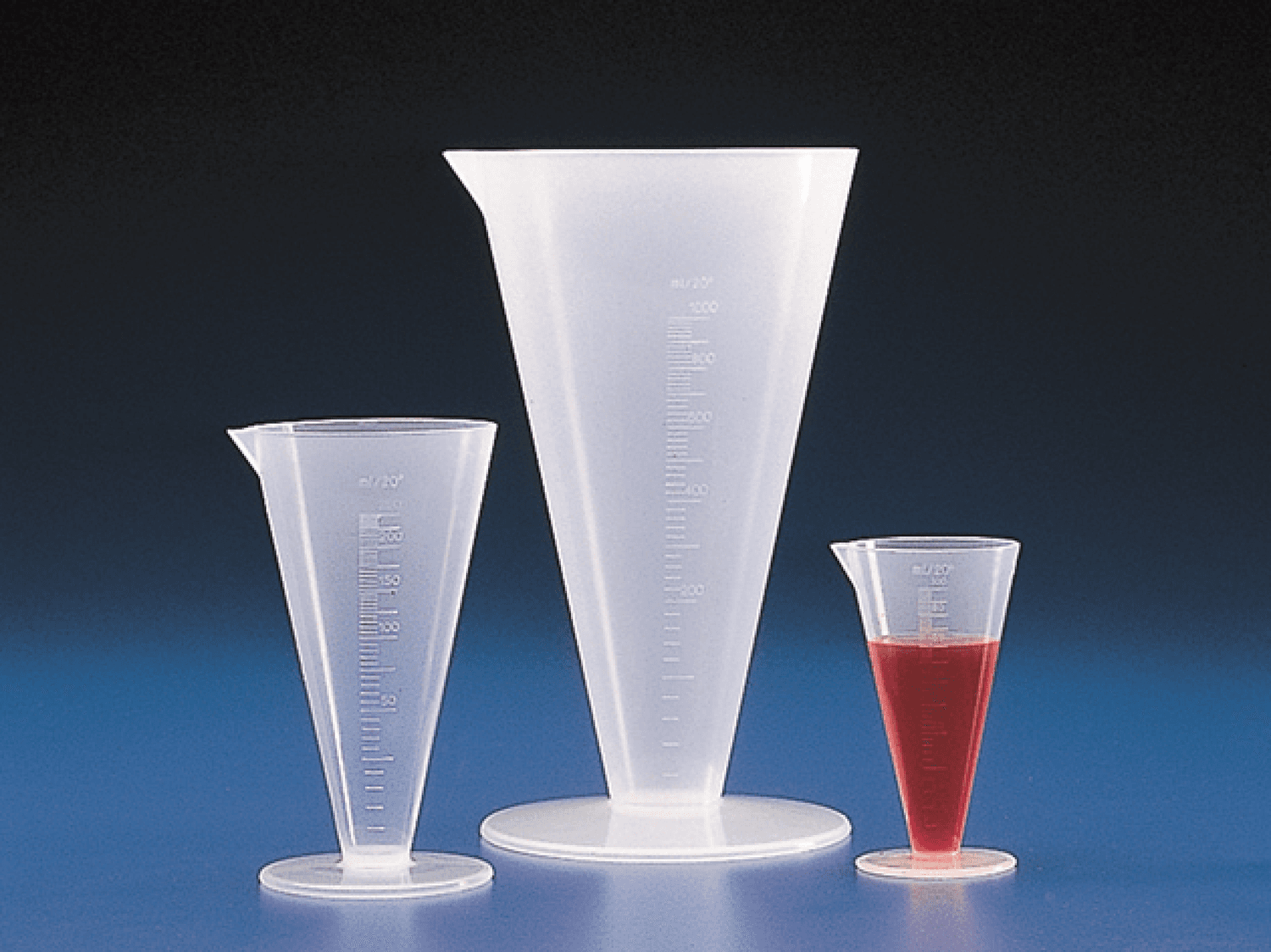 Verre à pied en polypropylène