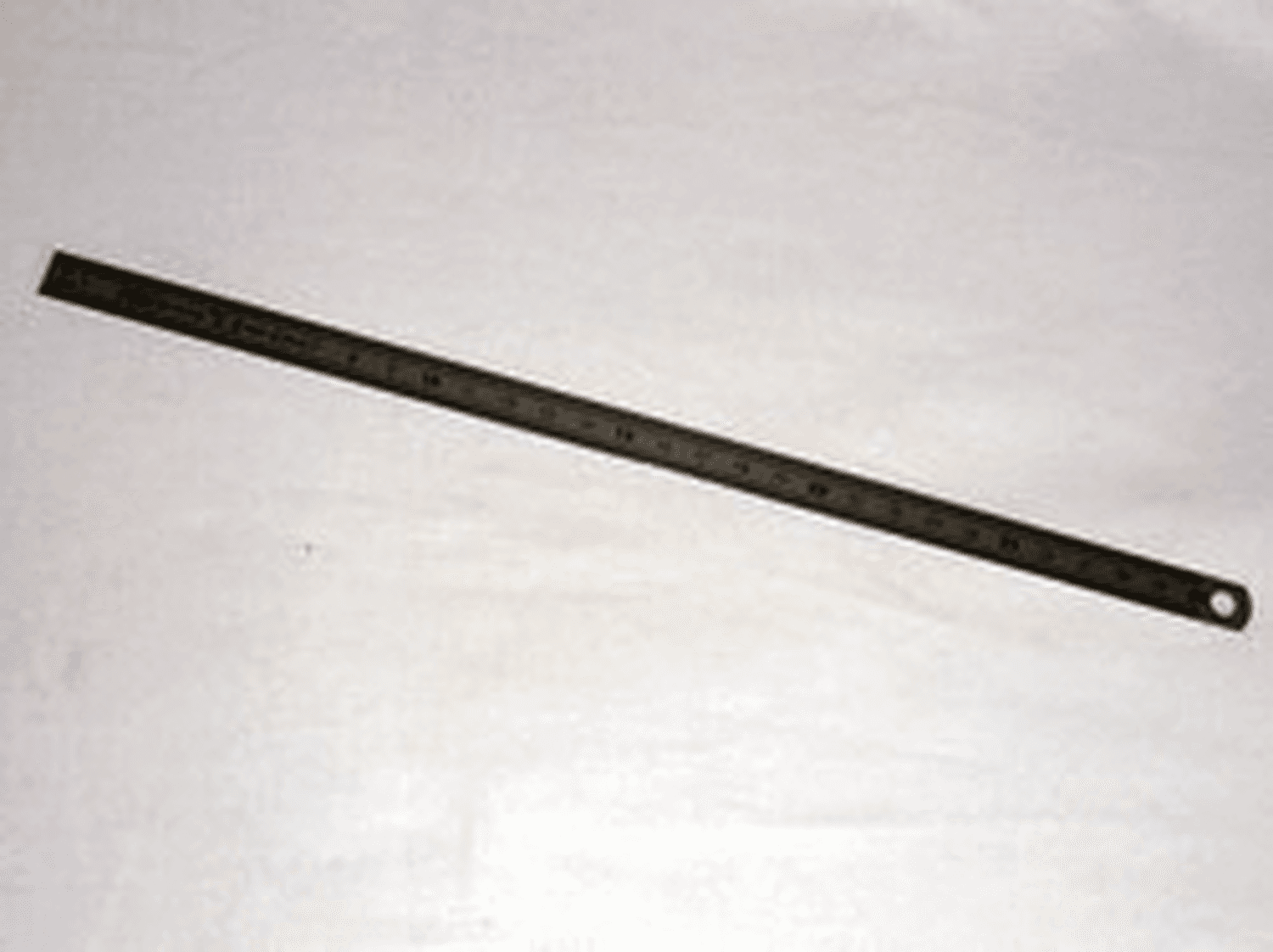 Règle plate en inox largeur 3cm, longueur 30cm