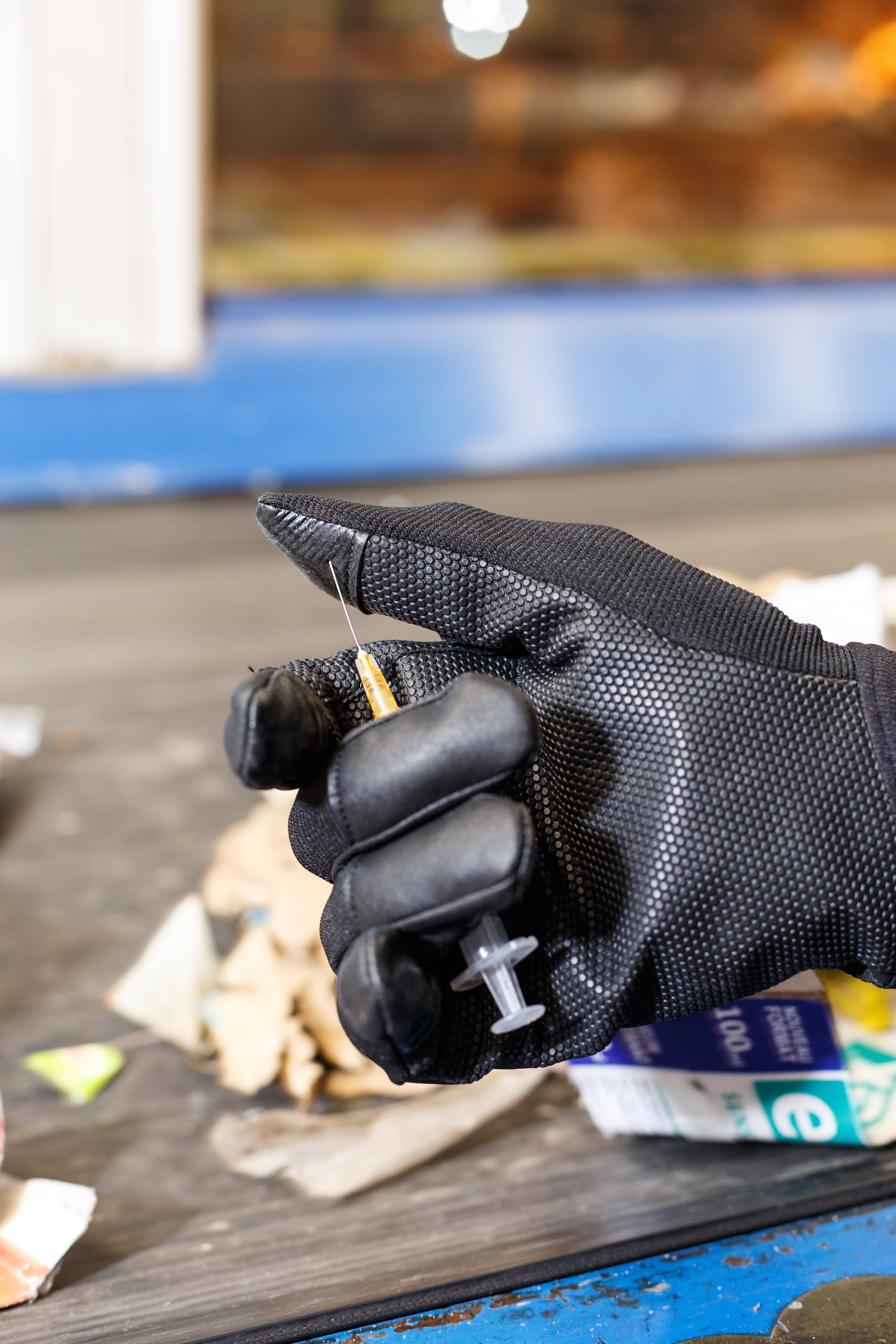 Paire de gants anti-piqûre